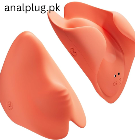 Tracy's Dog Lay On Clitoral Vibrator Sex Toy in Pakistan